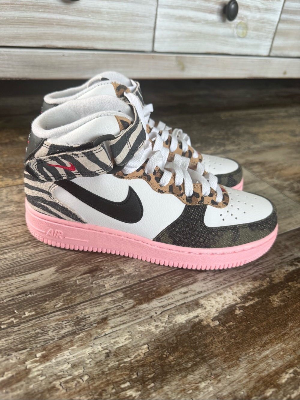 Nike Air Force 1 Mid ‘07 LX Animal Print Pink White Black tunnel walk - 7